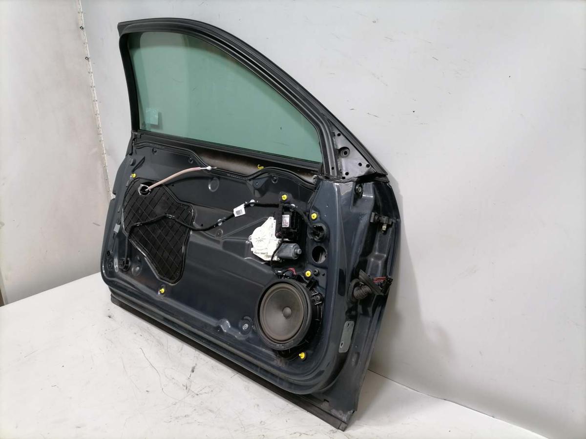 Audi A3 8P original T&uuml;r vorn links LZ7H Meteorgrau 3-T&uuml;rer Rohbau Bj.2011